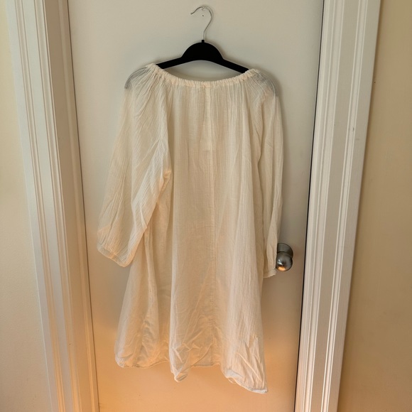 White flowy H&M coverup. - Picture 3 of 3